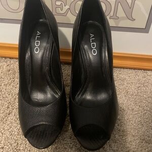 Black Aldo Heels Size 6